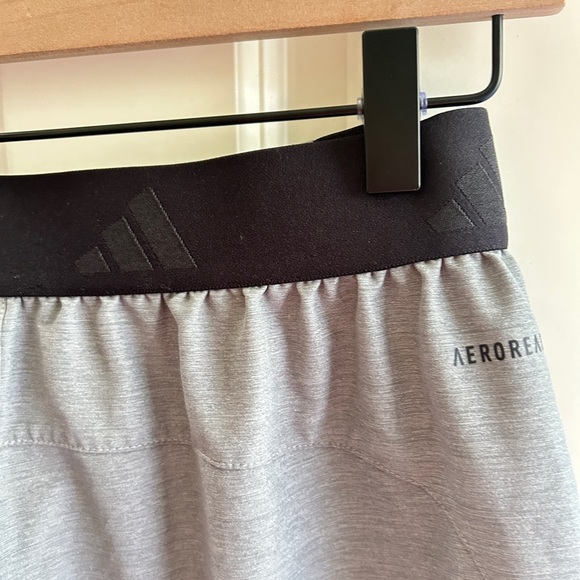 EUC like new Adidas Axis Aeroready Men's Black Athletic Shorts size S. - Picture 9 of 15